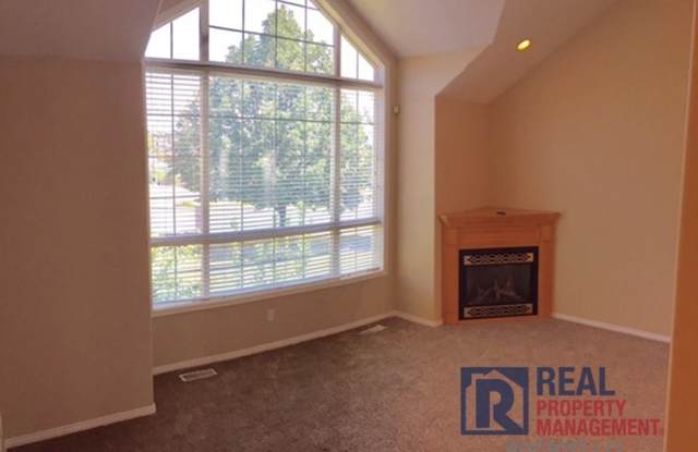 2888 Summit Dr. Gallery 4