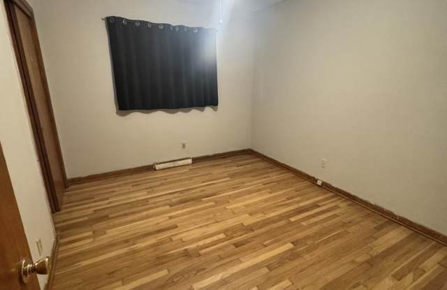 2203-2205 McGuffey Rd. Gallery 4