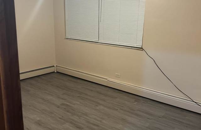 579 Pershing Ave photos photos