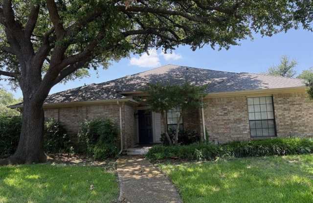 7314 HIGHLAND GLEN TRL - 7314 Highland Glen Trail, Dallas, TX 75248