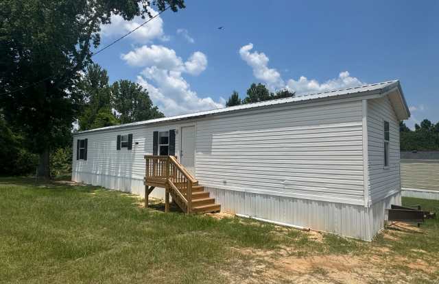 Charming 3/1 Mobile Home in Quiet Park w/ Well, Septic, & Lawn Maintenance photos photos Charming 3/1 Mobile Home in Quiet Park w/ Well, Septic, & Lawn Maintenance photos photos
