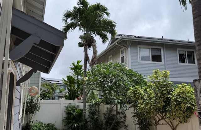 3 bedroom 2 bathroom with garage in Seascape at Makakilo Gallery 1