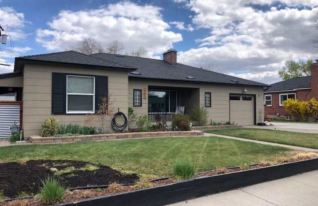 Move In Ready in Desirable Reno Neighborhood photos photos