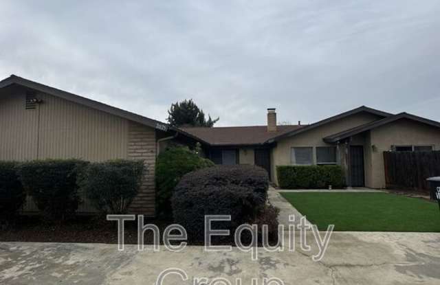 2025 South Tracy Ct photos photos