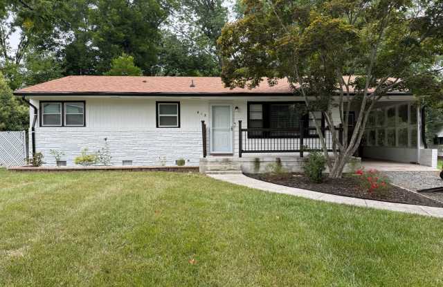 Charming, FULLY FURNISHED (optional), 3 bed, 1 bath ranch just mins from VA hospital photos photos