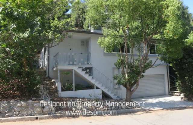4584 Cleland Ave photos photos