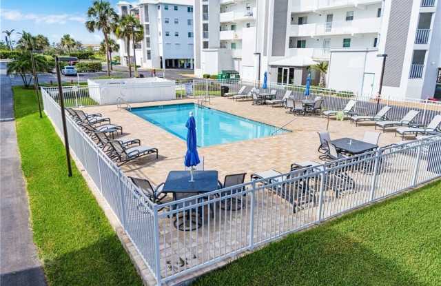 4531 Bay Beach Lane unit: 231 photos photos