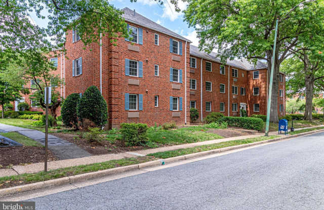 1618 W ABINGDON DRIVE - 1618 West Abingdon Drive, Alexandria, VA 22314