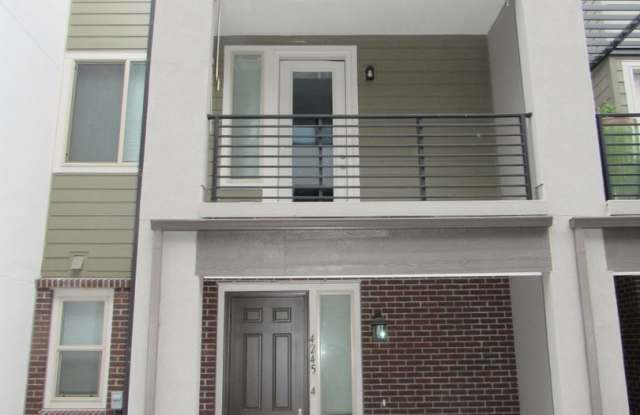 Contemporary townhome in Great Location photos photos Contemporary townhome in Great Location photos photos