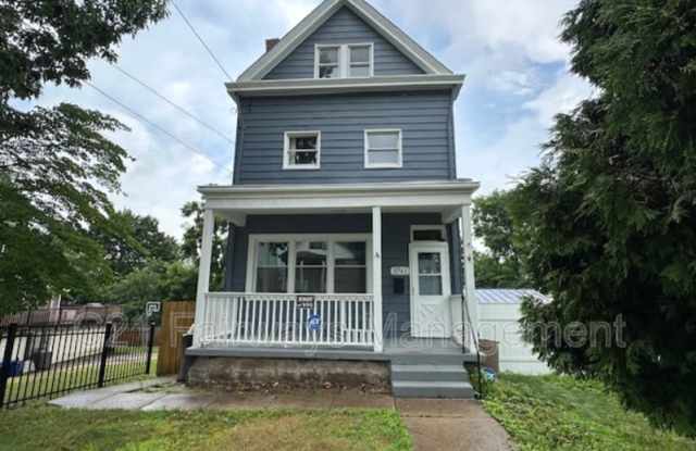 3741 Wapello Street photos photos