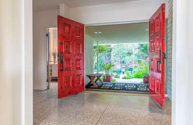10969 ALTA VIEW Drive Gallery 4
