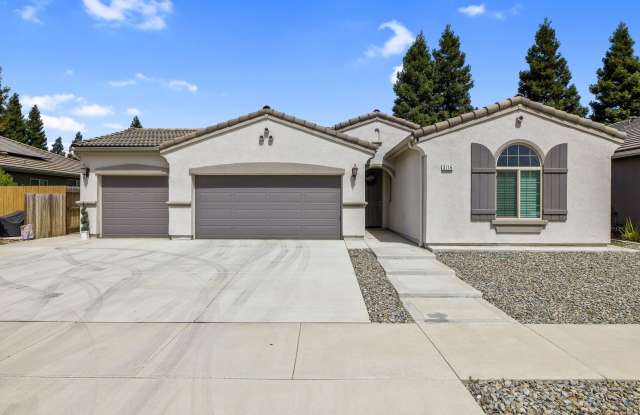 Available now. - 3116 S. Kennedy St., Visalia, CA 93292