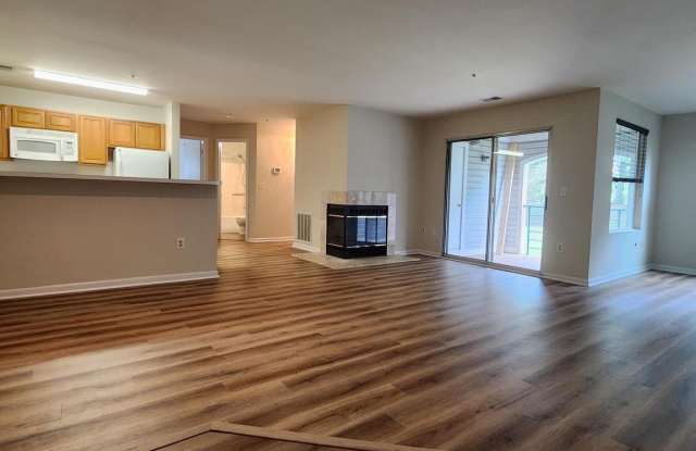 10 GREYSTONE Court unit: F photos photos