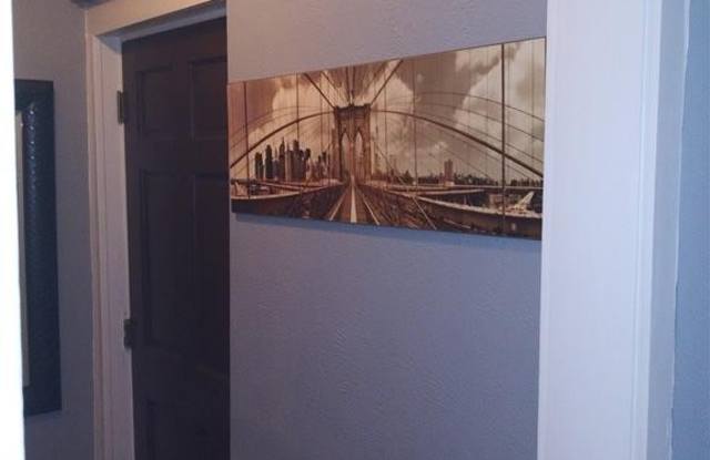 4036 Collinwood Avenue Gallery 4