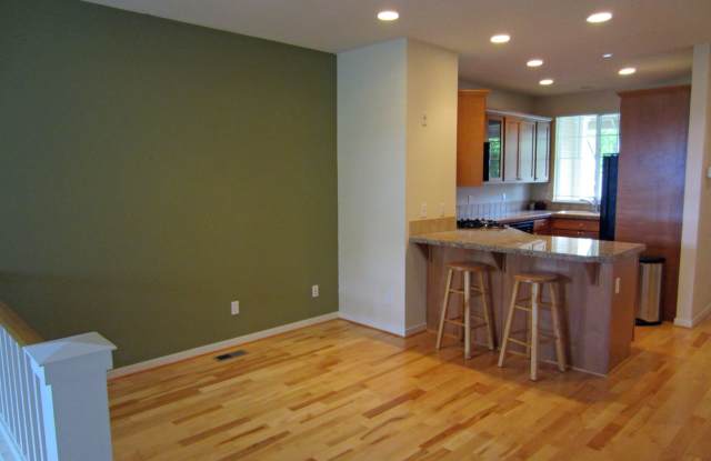 1880 17th Court NE Gallery 4