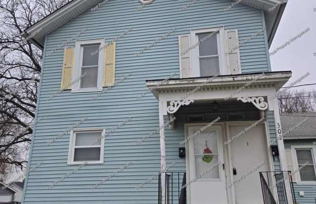 2 Bedroom 2nd Floor Apartment - 302 East Goldsborough Street, Crown Point, IN 46307