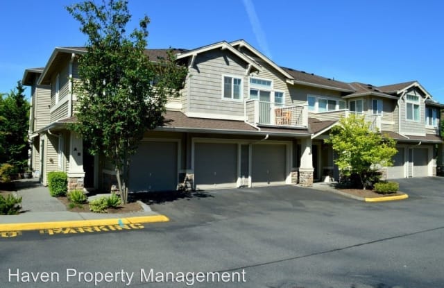 6121 Hazel Ave SE Unit C - 6121 Hazel Avenue Southeast, Auburn, WA 98092