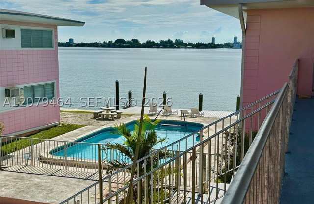 7921 East Dr Gallery 3