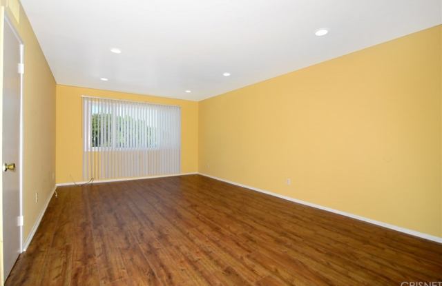 22907 Vanowen Street Gallery 2