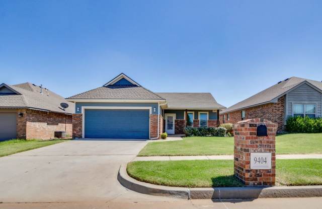3 Bedroom 2 Bath * Calm Springs - Yukon Schools * ALL Appliances  Lawn Care Inlcuded photos photos