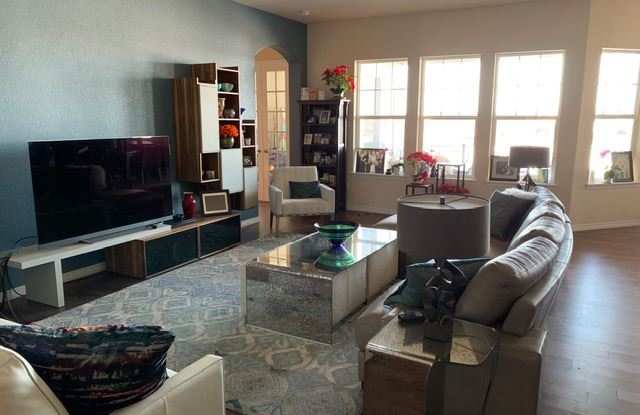 7927 E. 152nd Dr. Gallery 3