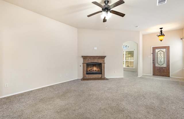 208 Whitman Drive Gallery 4