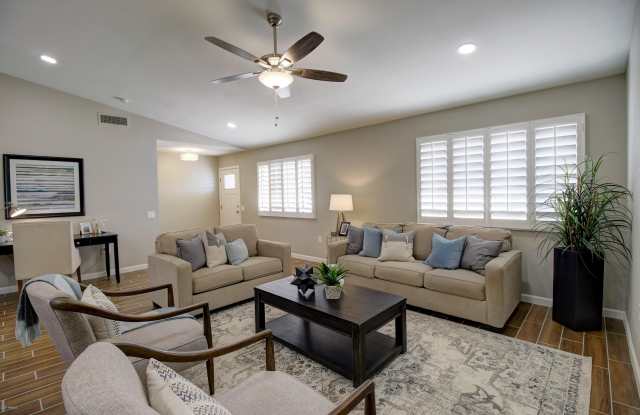 12418 W BONANZA Drive Gallery 2