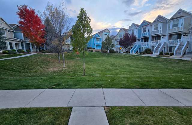 Charming Reno Home with Loft & Courtyard Views Gallery 3