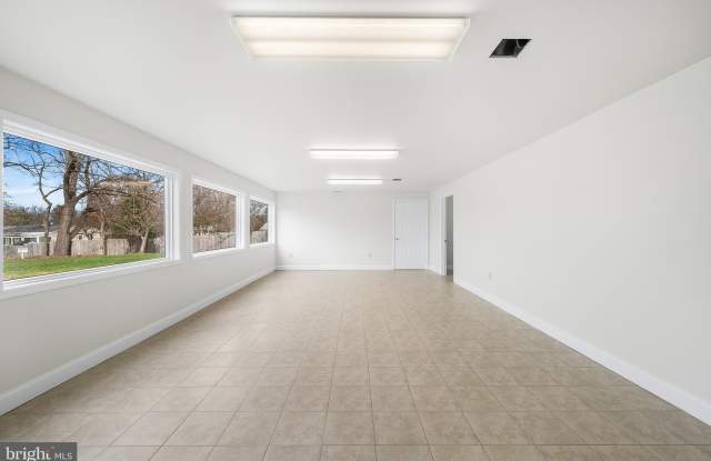 133 LEVEL Road Gallery 4