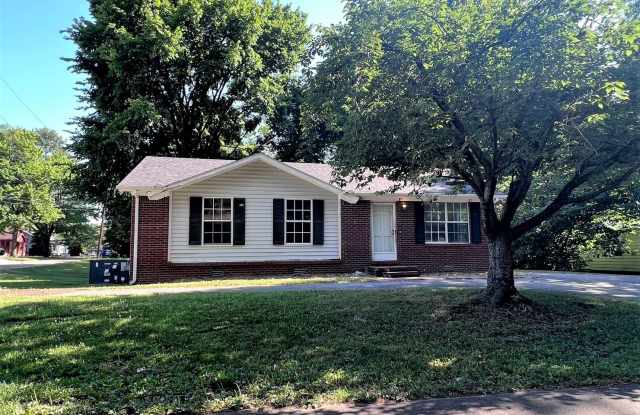 Charming Brick Home with Back Deck! photos photos Charming Brick Home with Back Deck! photos photos