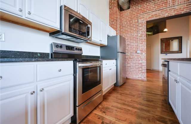 685 Social St Apt 102A - 685 Social Street, Woonsocket, RI 02895