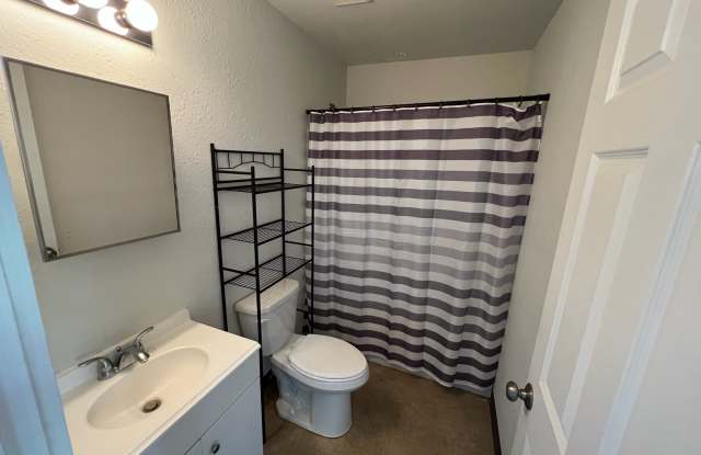 204 2nd Street Southeast- HC - 1 Gallery 4