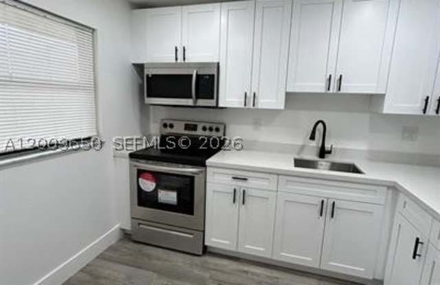8875 Fontainebleau Blvd photos photos