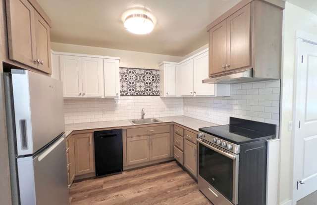 CHECK OUT THIS COZY STUDIO APARTMENT NEAR DOWNTOWN SISTERS! photos photos CHECK OUT THIS COZY STUDIO APARTMENT NEAR DOWNTOWN SISTERS! photos photos