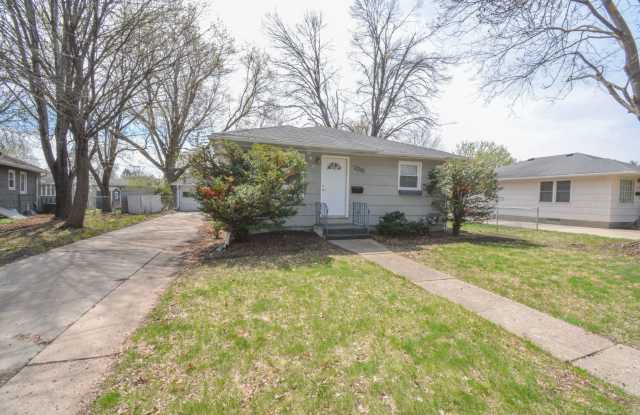 3 bed 1 bath Available For Rent Near Historic Pill Hill! photos photos