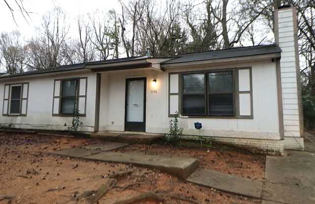 Spacious 3 Bedroom Home! New and renovated Gallery 2
