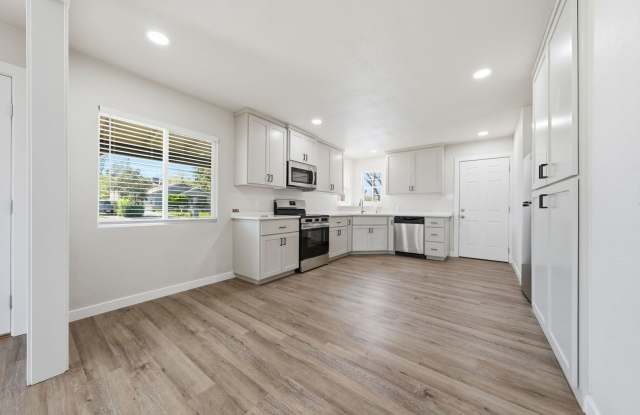 Large Brand New Remodeled 1 Bedroom unit with Washer Dryer Hookups - MUST SEE!!! photos photos Large Brand New Remodeled 1 Bedroom unit with Washer Dryer Hookups - MUST SEE!!! photos photos