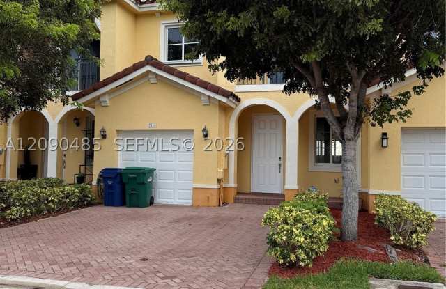 7140 SW 166th Pl Gallery 1