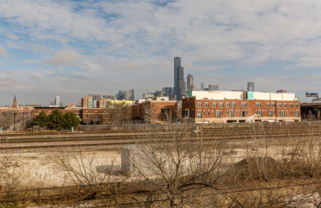 1621 South Halsted Street Gallery 2
