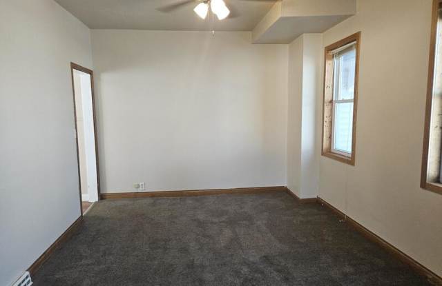 721 West Lawrence Street - 721 Gallery 2