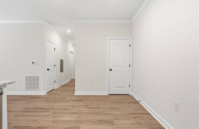 195 Eddings Road Gallery 4