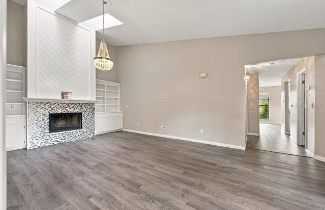 225 HERON BAY Circle Gallery 4