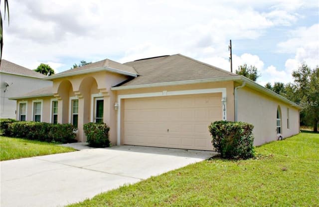 1016 CHATEAU CIRCLE - 1016 Chateau Circle, Minneola, FL 34715