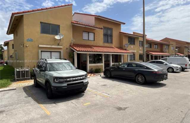 2775 W 62nd St photos photos