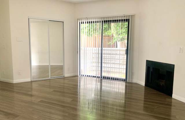 URBI 1 LLC | 2724 Abbot Kinney Blvd photos photos