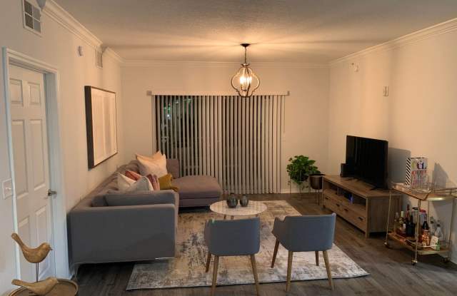 4903 Midtown Lane Gallery 2