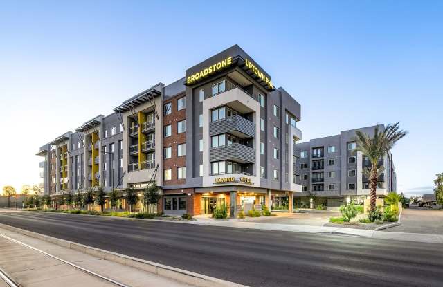 Broadstone on Uptown PHX photos photos