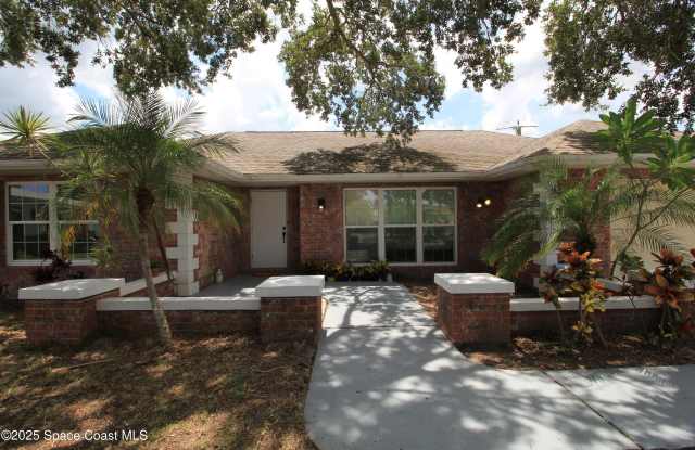 3002 Edgewood Drive NE Gallery 3