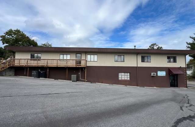 215 NORTH EISENHOWER DRIVE photos photos