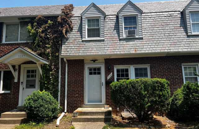 1045 NELSON STREET - 1045 North Nelson Street, Arlington, VA 22201